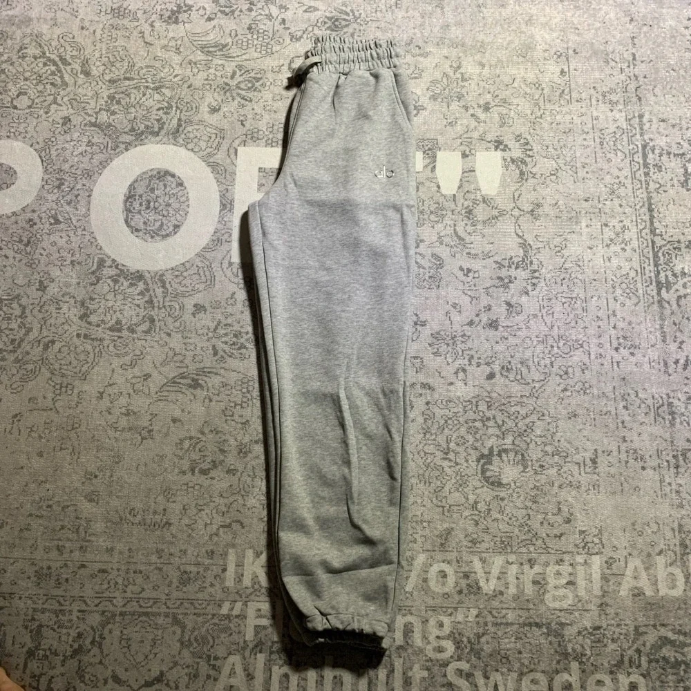 Alo Yoga Accolade Hoodie Cuffed Sweatpants Set Heather Grey Large Mens Womens